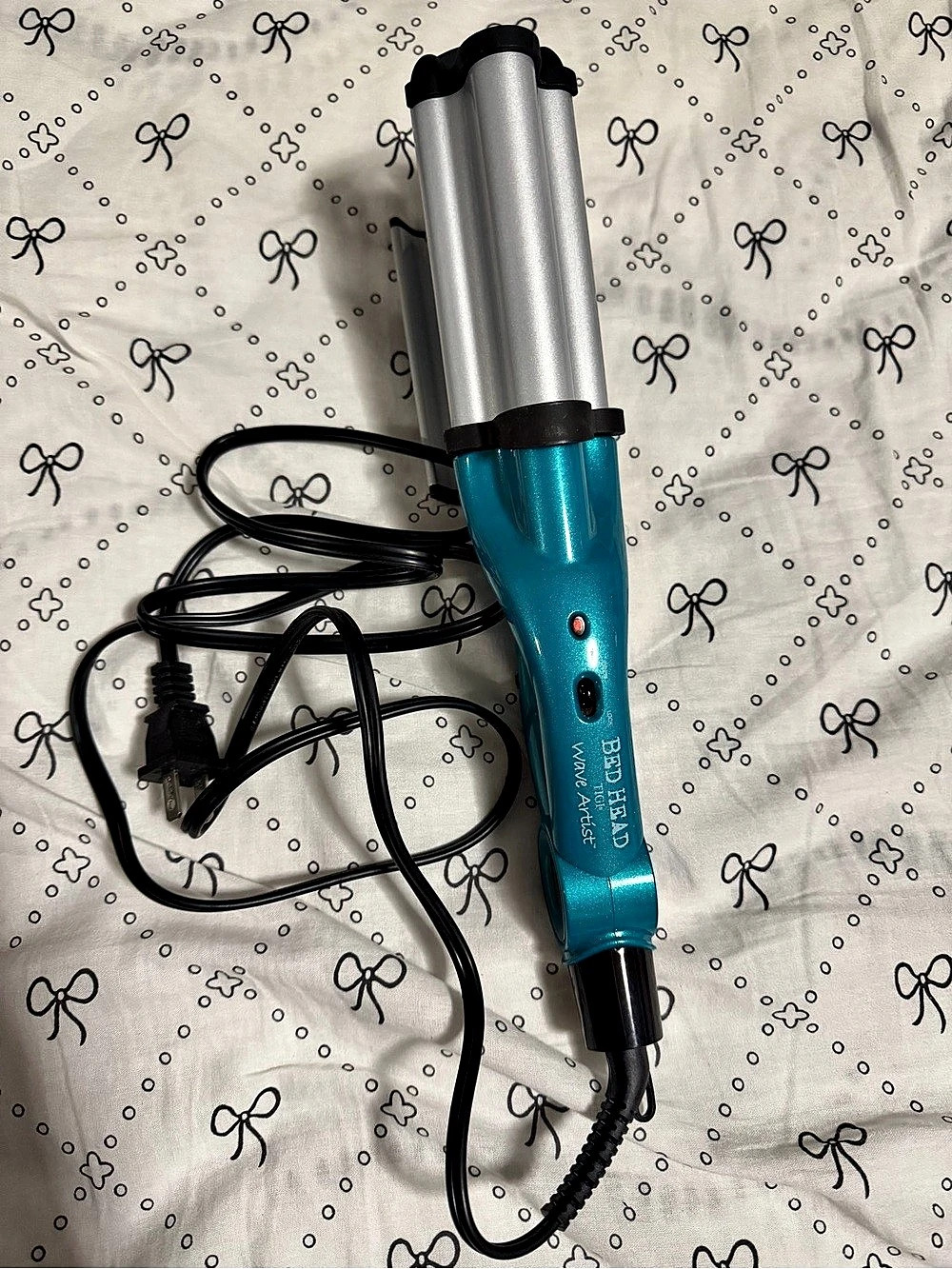 Bed Head Wave Artist Tourmaline Ceramic Deep Waver Blue & Silver